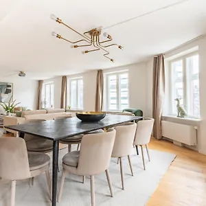  Lejlighed Sanders Regent - Chic Three-bedroom Near Square